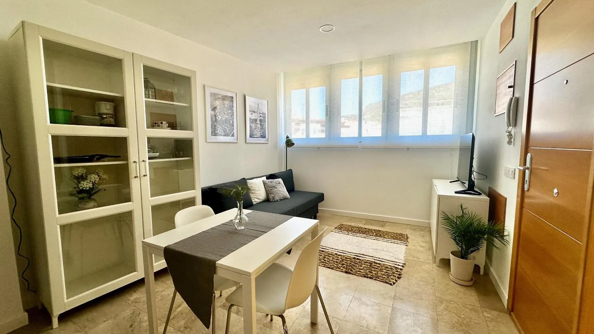 Pambnb - Cozy Refurbished City Center Apartment Santa Cruz de Tenerife 0*,  Espanha