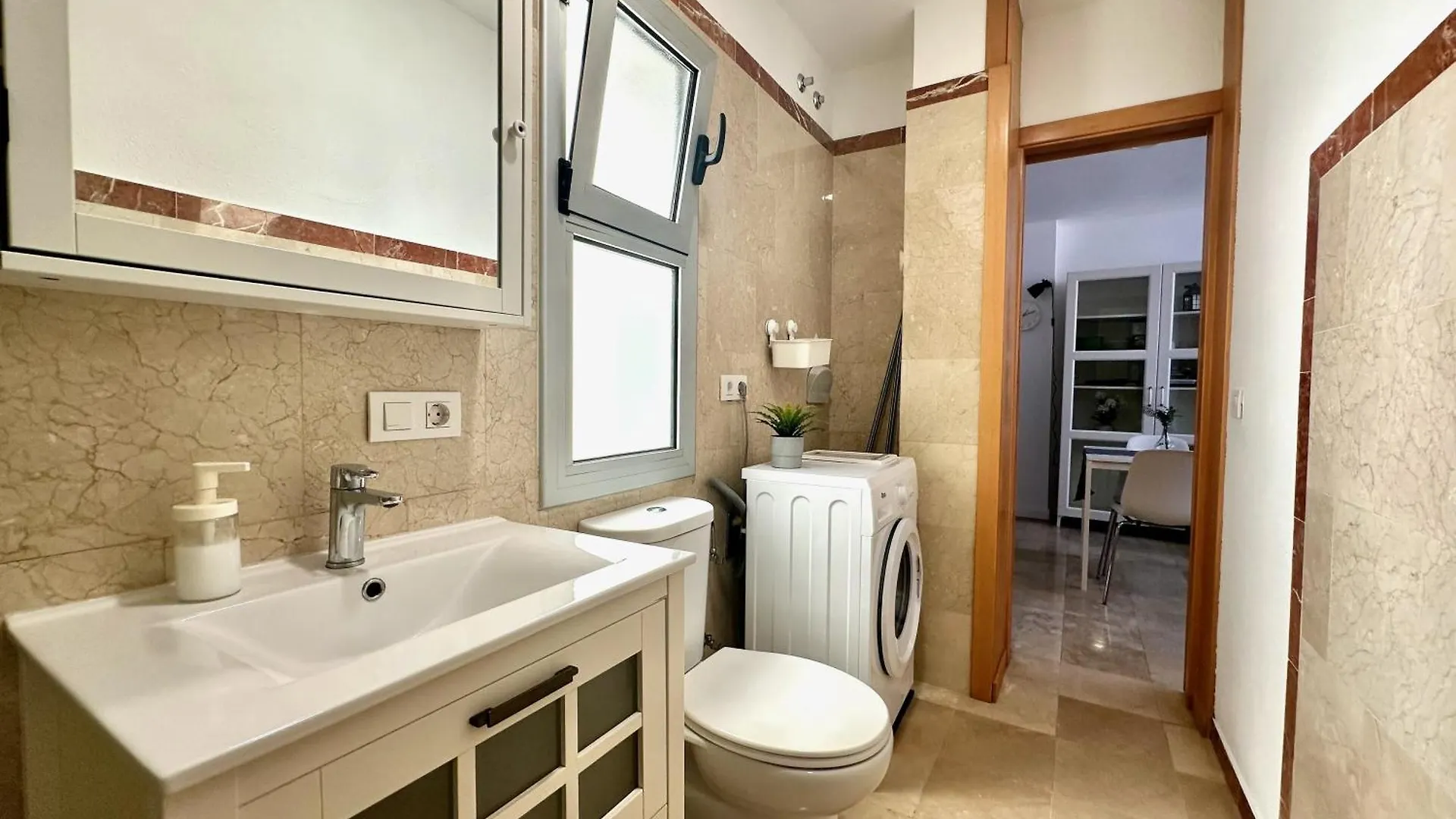 Pambnb - Cozy Refurbished City Center Apartment Santa Cruz de Tenerife